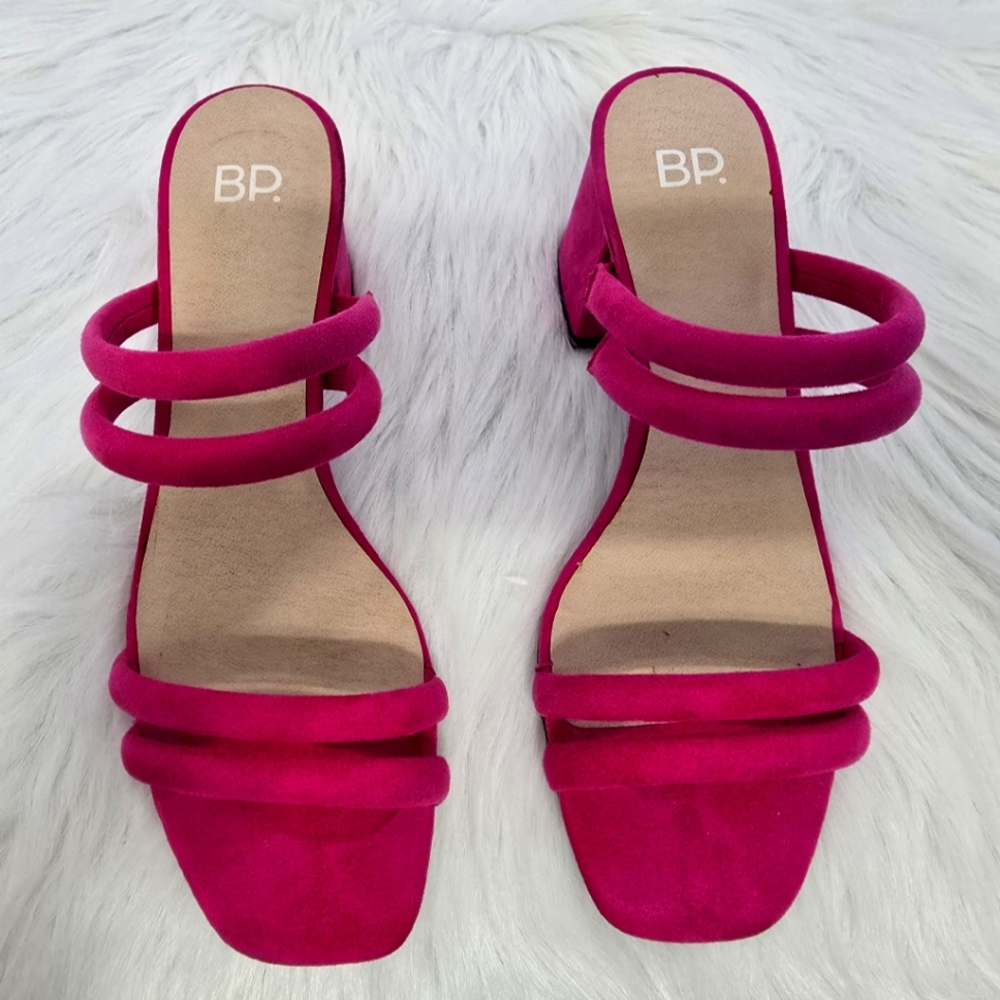 BP Lucia Block Heel Sandal Pink Faux Suede Heel. NEW